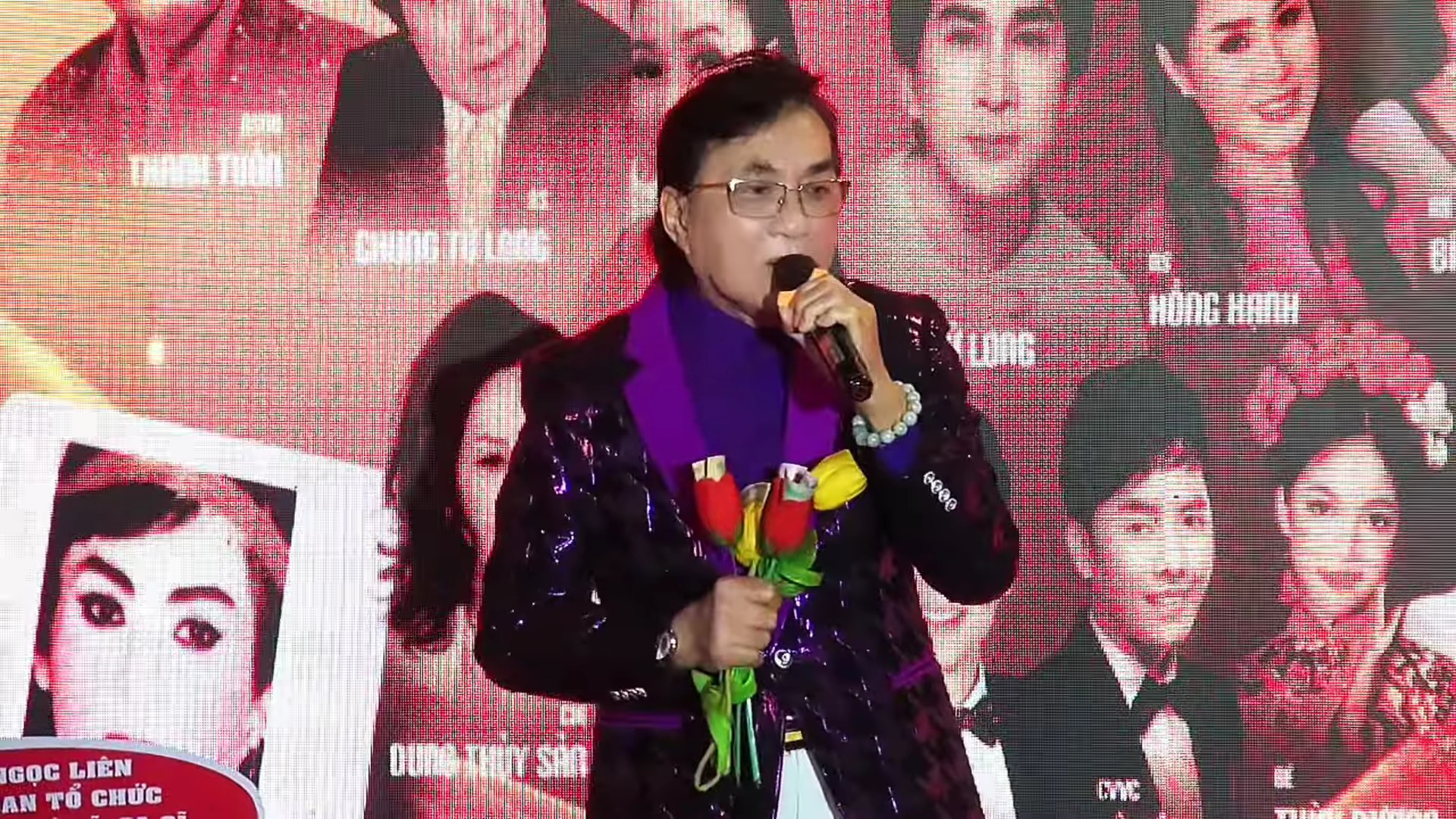 NSND Thanh Tuấn xuất hiện trong đêm nhạc