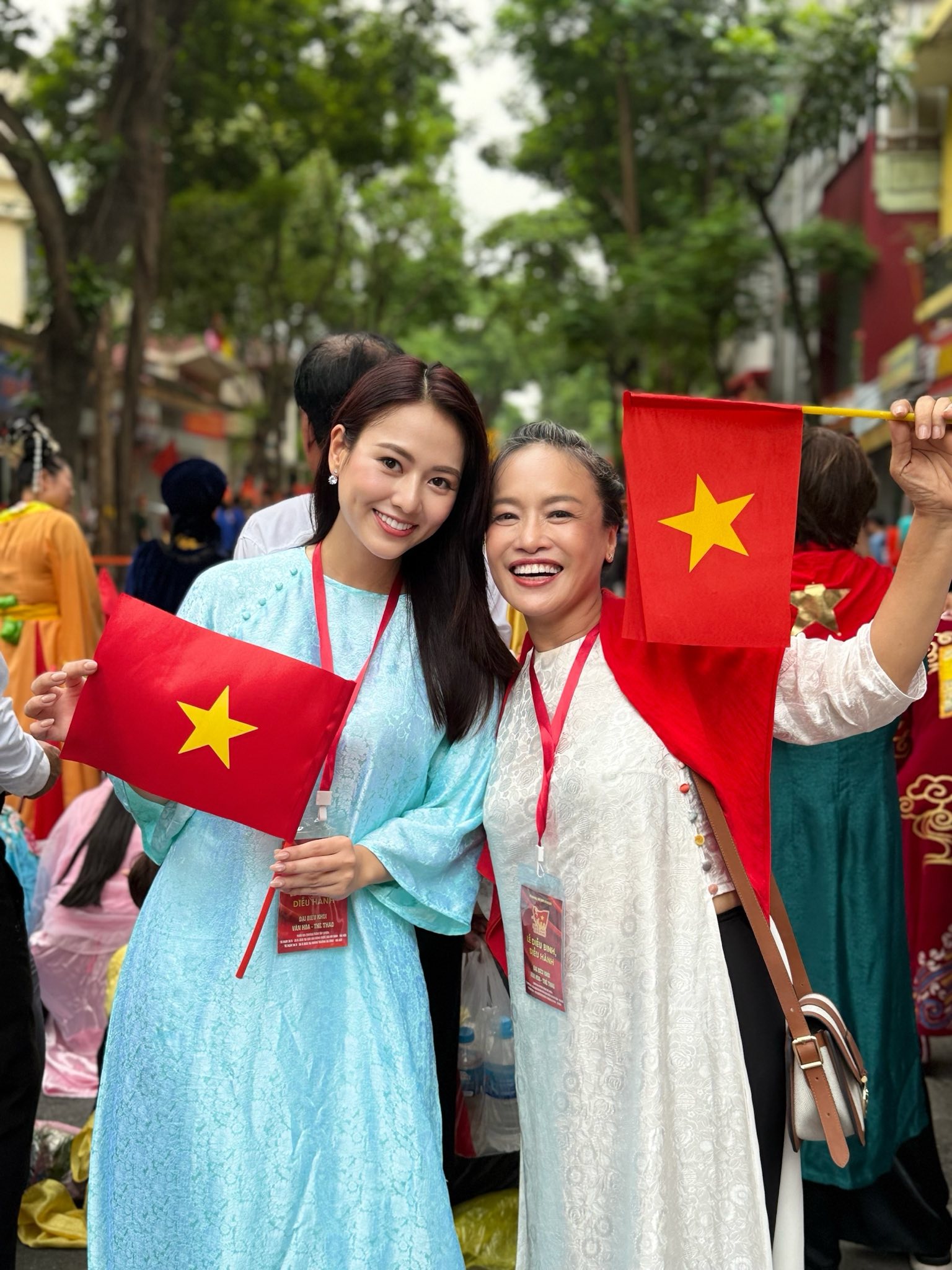 Việt Hoa rạng rỡ tại sự kiện sơ duyệt