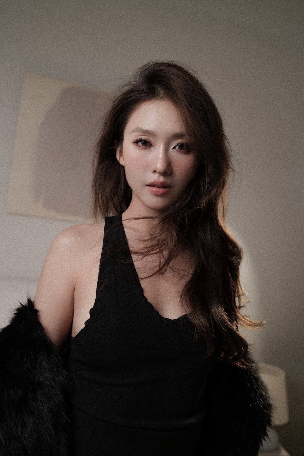 Visual thăng cấp rõ rệt của Khả Ngân