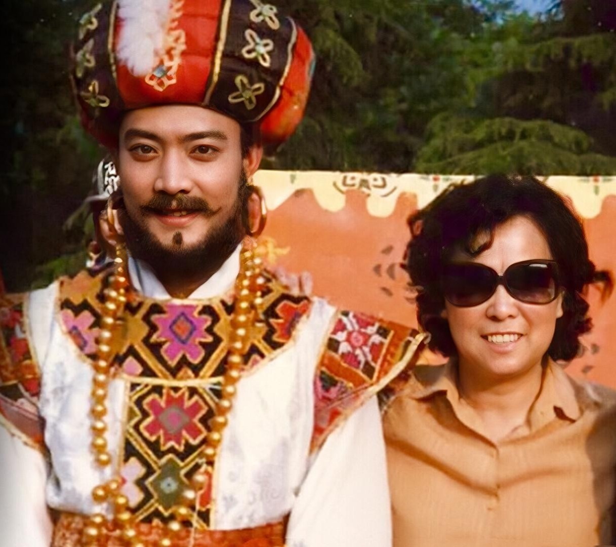 Cung Minh cùng đạo diễn Dương Khiết