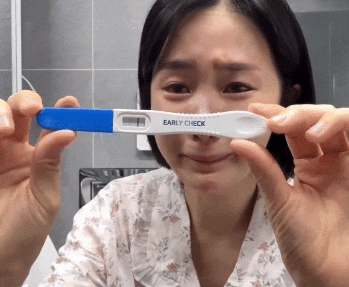 Niềm vui mang thai của ChoA sau ung thư