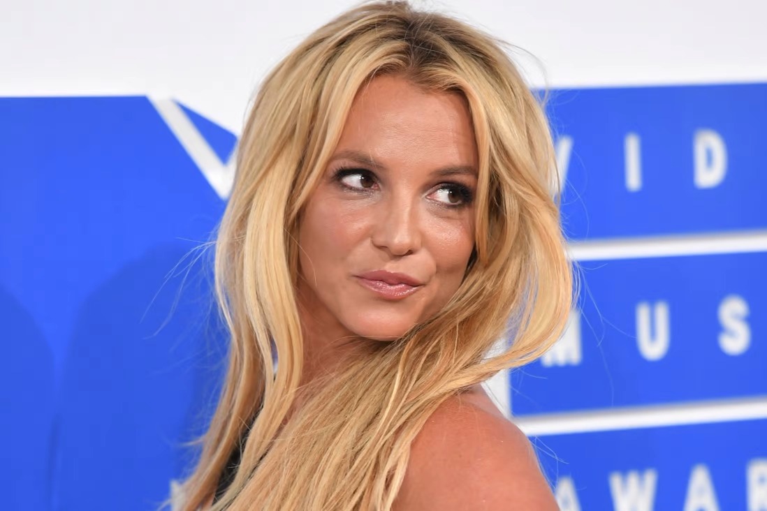 Người thân Britney Spears lo lắng cho tình trạng của nữ ca sĩ