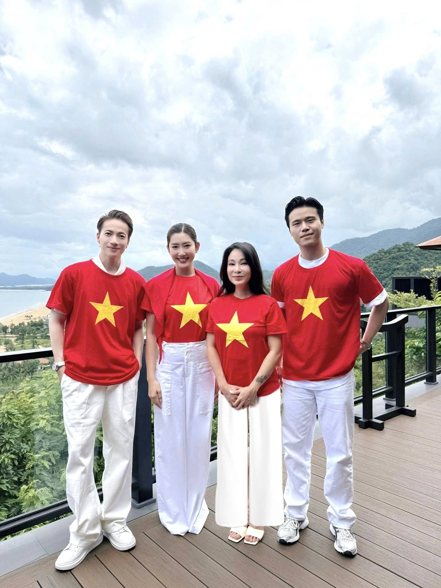 Hội bạn thân thiếu vắng Võ Cảnh