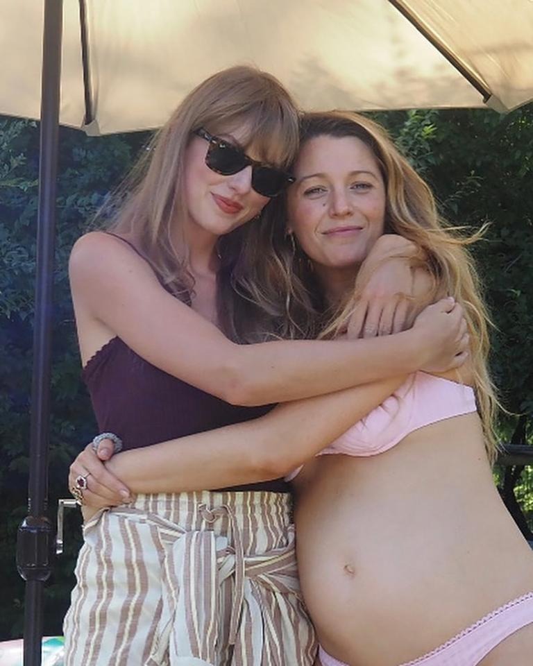 Taylor Swift hỗ trợ Blake Lively trong vụ kiện