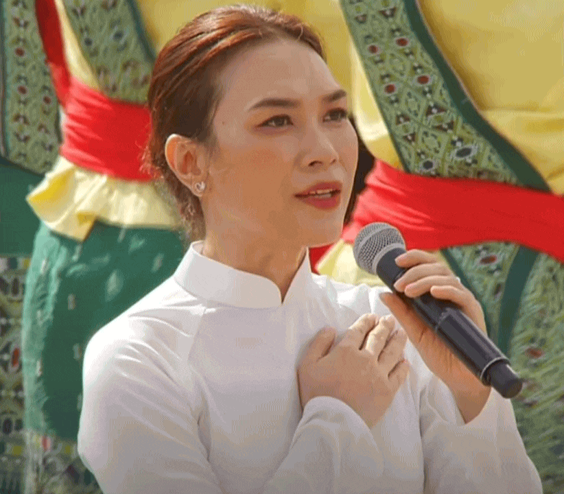 Mỹ Tâm cất giọng hát tràn đầy cảm xúc tại lễ Quốc khánh