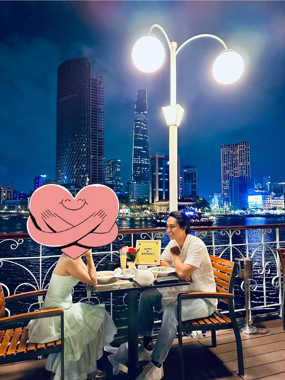 Quỳnh Lam và Vũ Đằng cùng đi ăn tối