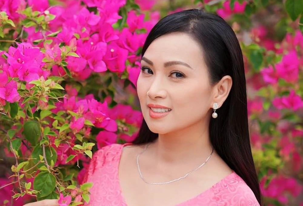 Hà Phương nổi tiếng với giọng ca ngọt ngào