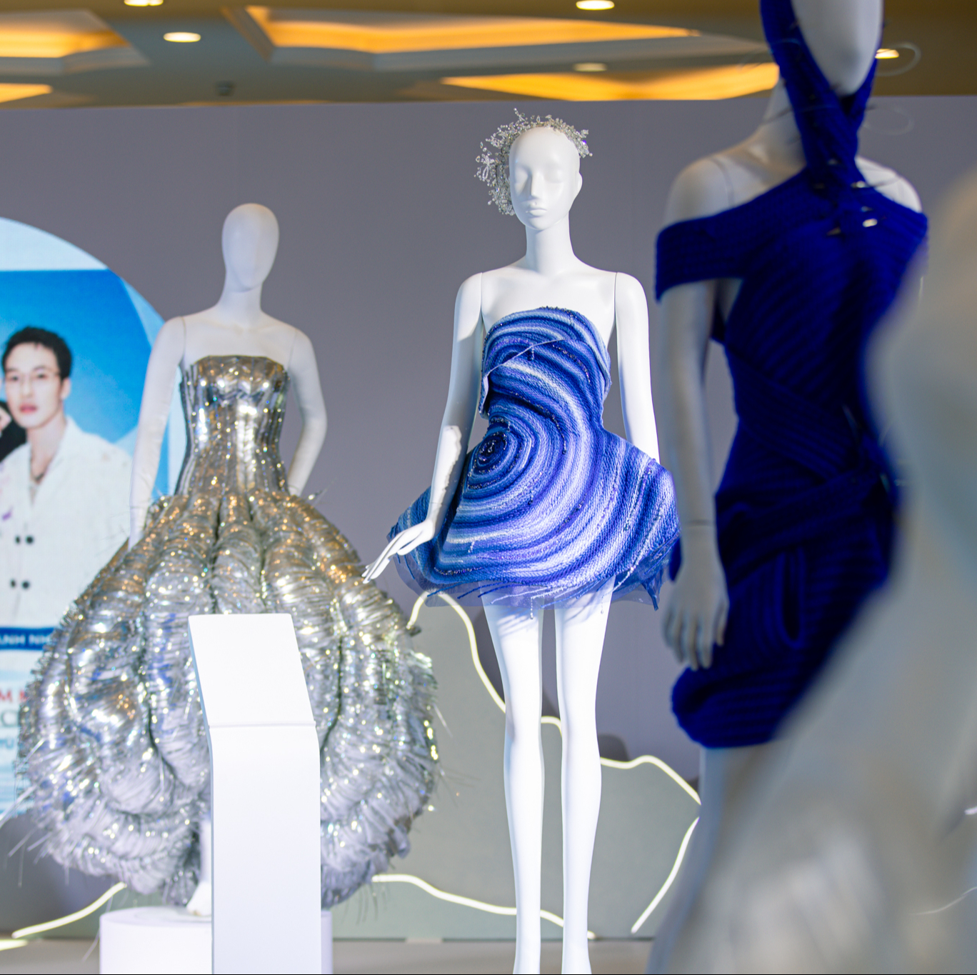 Các mẫu sản phẩm thời trang tại triển lãm