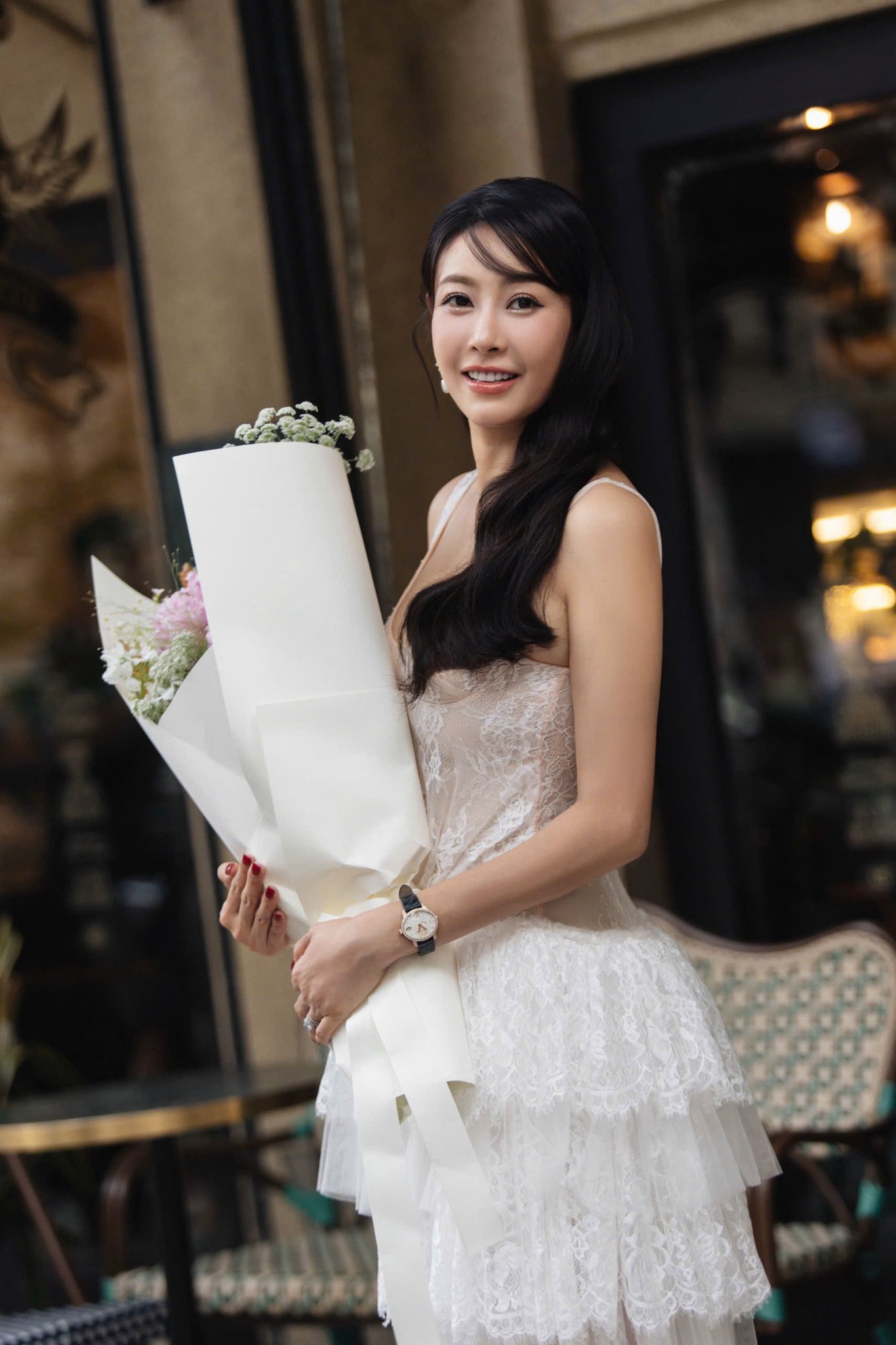 Nhan sắc trẻ trung, gương mặt hack tuổi Hà Kiều Anh trẻ đẹp bất ngờ