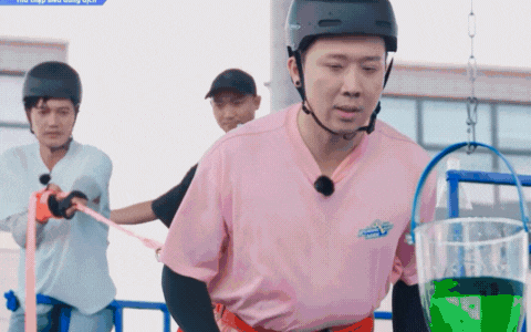 Trấn Thành ghi điểm khi khéo léo lấy được ống nước to Trấn Thành lấy nước Running Man