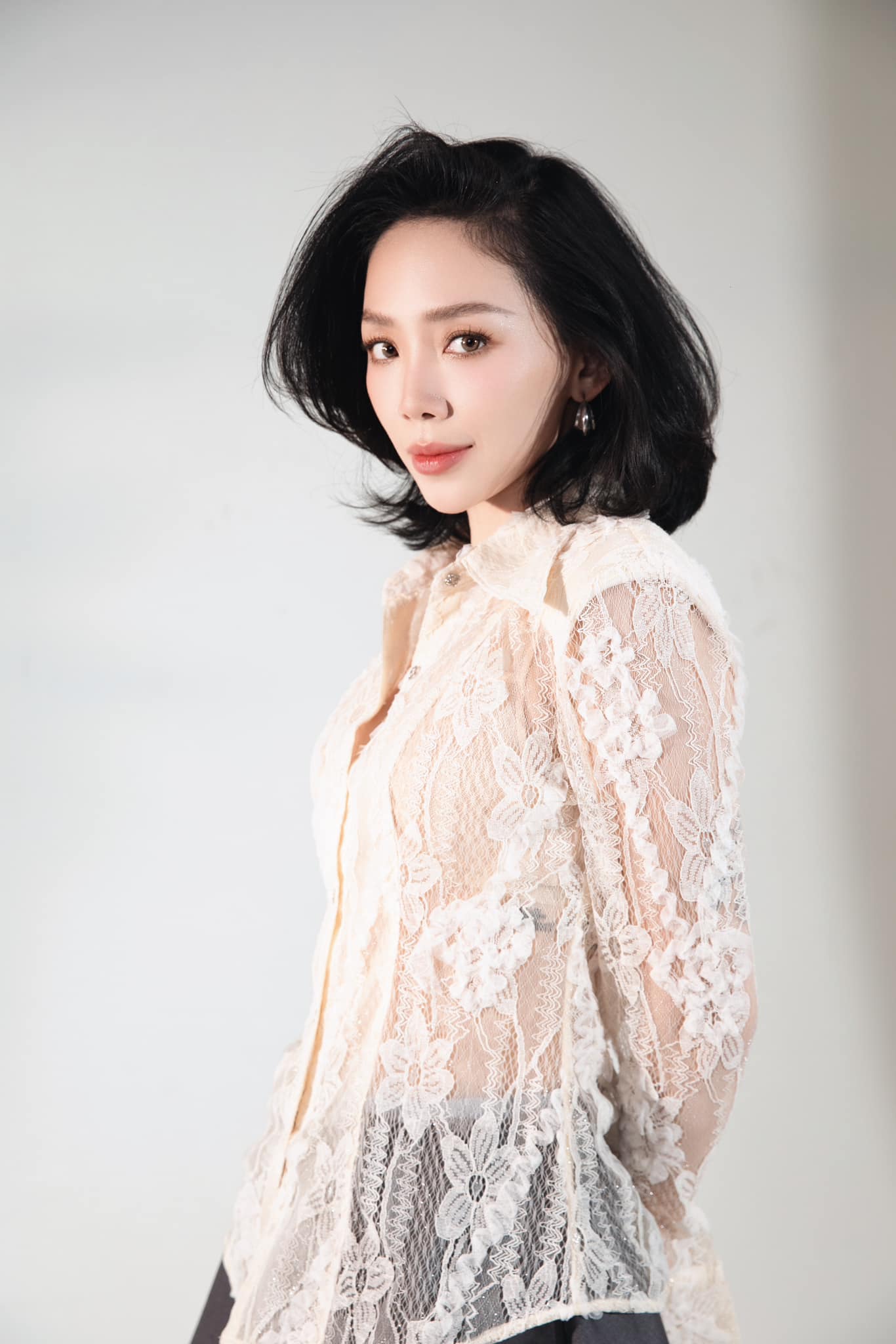 Tóc Tiên có gu thời trang ổn định Phong cách thời trang tinh tế của Tóc Tiên