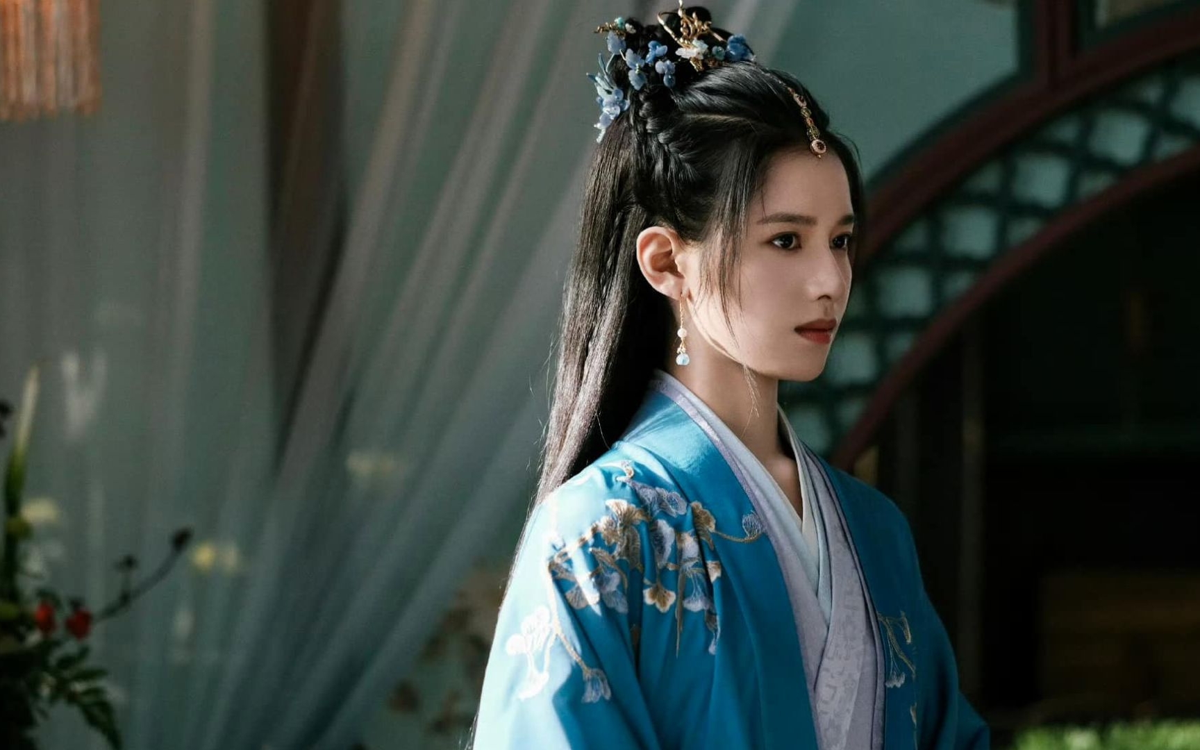 Ai photoshop cho công chúa showbiz mau bước ra xin lỗi khán giả: Visual đúng chuẩn cú lừa, không thể tin cùng 1 người- Ảnh 5. Trương Tịnh Nghi trong vai Ám Hương Đồ