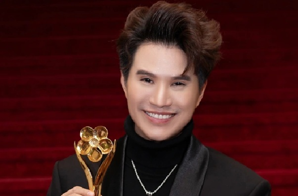 Chân dung MC Vũ Mạnh Cường