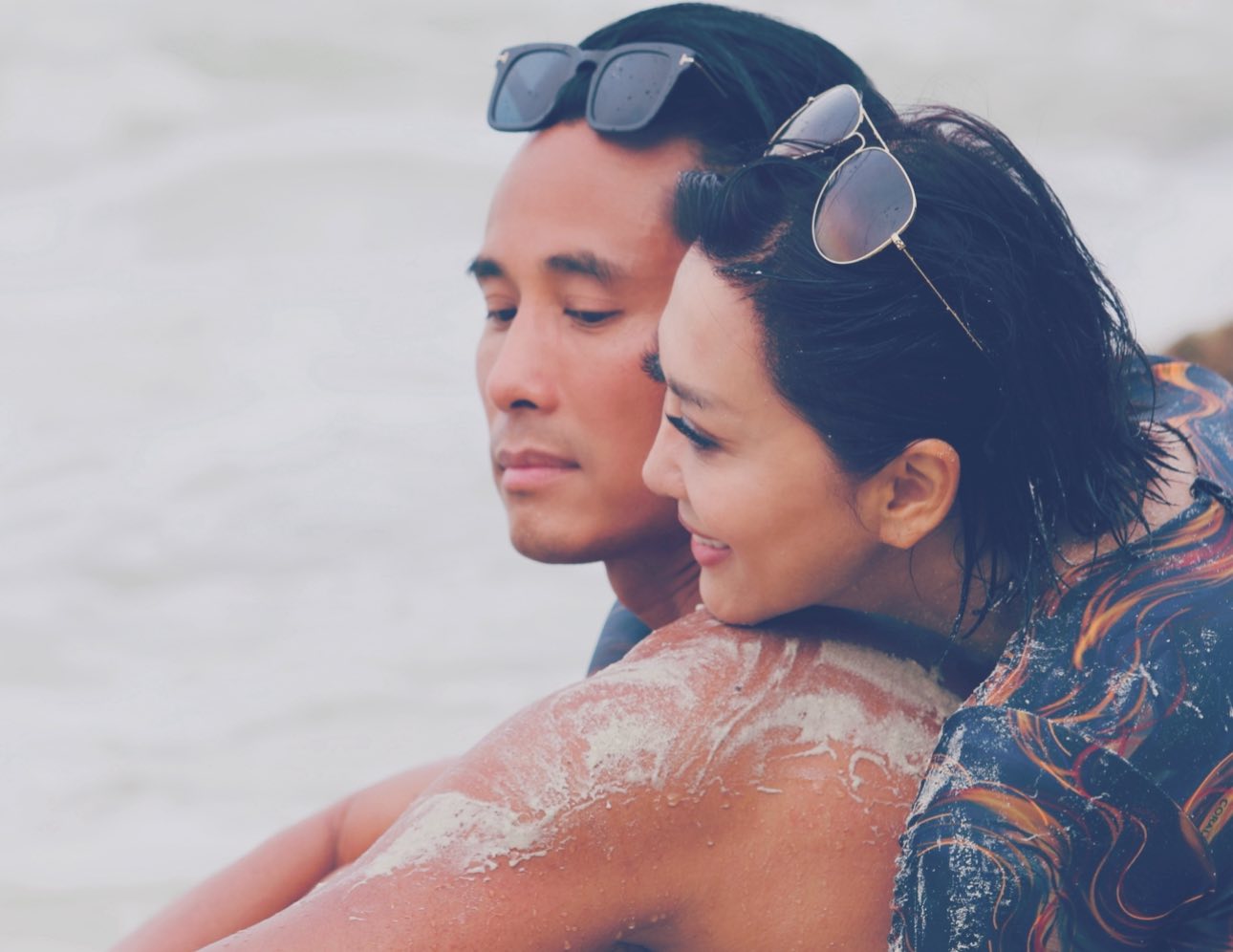 Tình cảm bền chặt giữa hai người