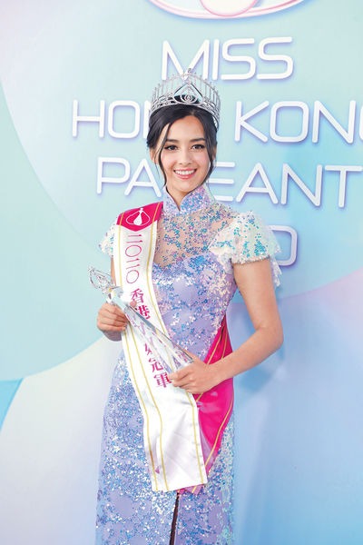 Tạ Gia Di chân dung