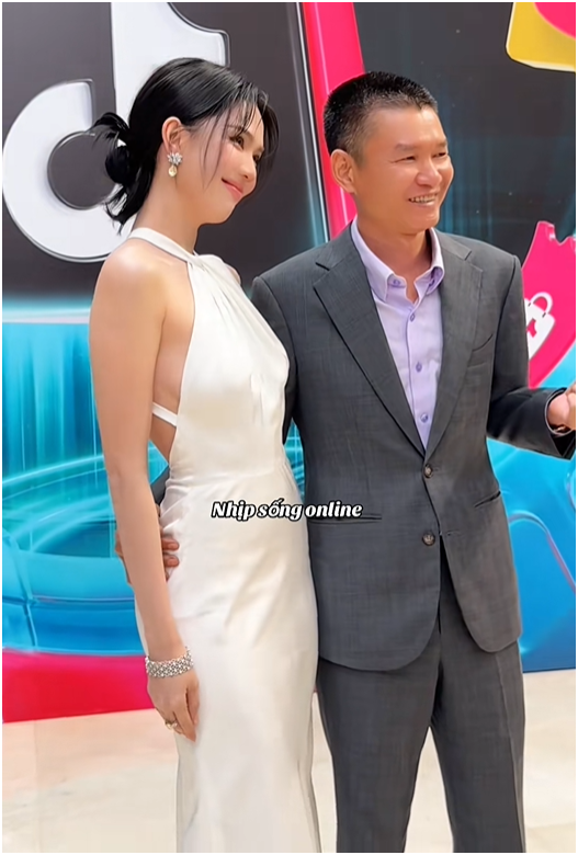 Hai nhân vật xuất hiện tại sự kiện chung