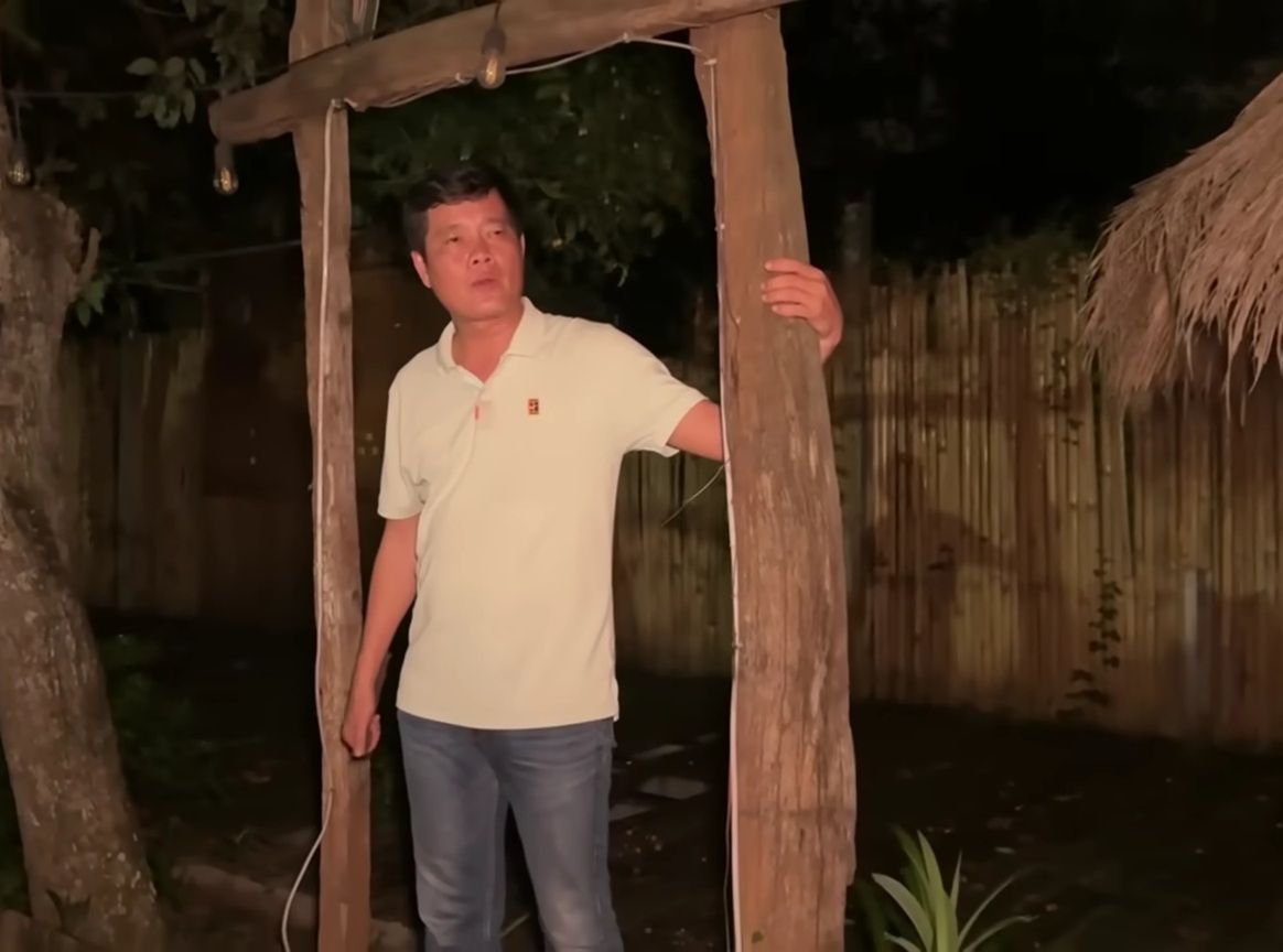 Nam đạo diễn tiếc nuối trước tình hình hội quán