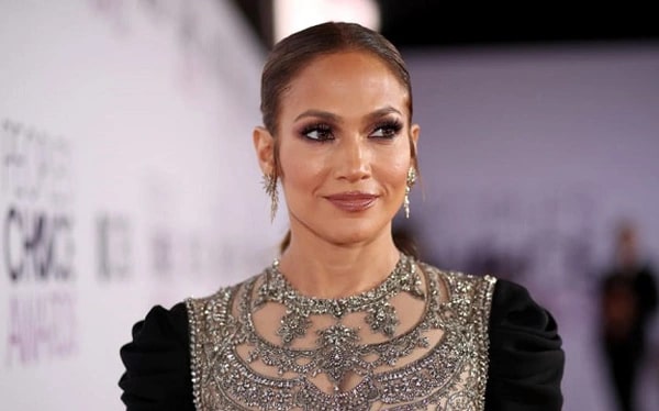 Thành công không thể phủ nhận của huyền thoại Jennifer Lopez Jennifer Lopez huyền thoại Latin pop