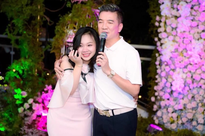 Đàm Vĩnh Hưng cùng con gái Huỳnh Như