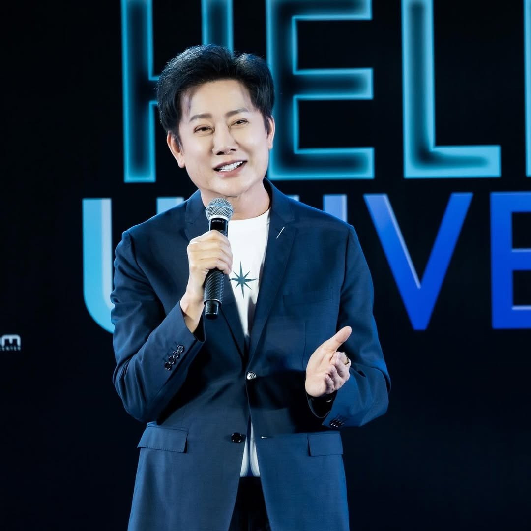 Cảnh sát xuất hiện địa điểm tổ chức Miss Universe, nguy cơ cuộc thi bị huỷ- Ảnh 1. Ông Nawat bị MUO 'tạt gáo nước lạnh' khi khẳng định hoạt động bình chọn để ăn tối do MUT phát động là trái phép