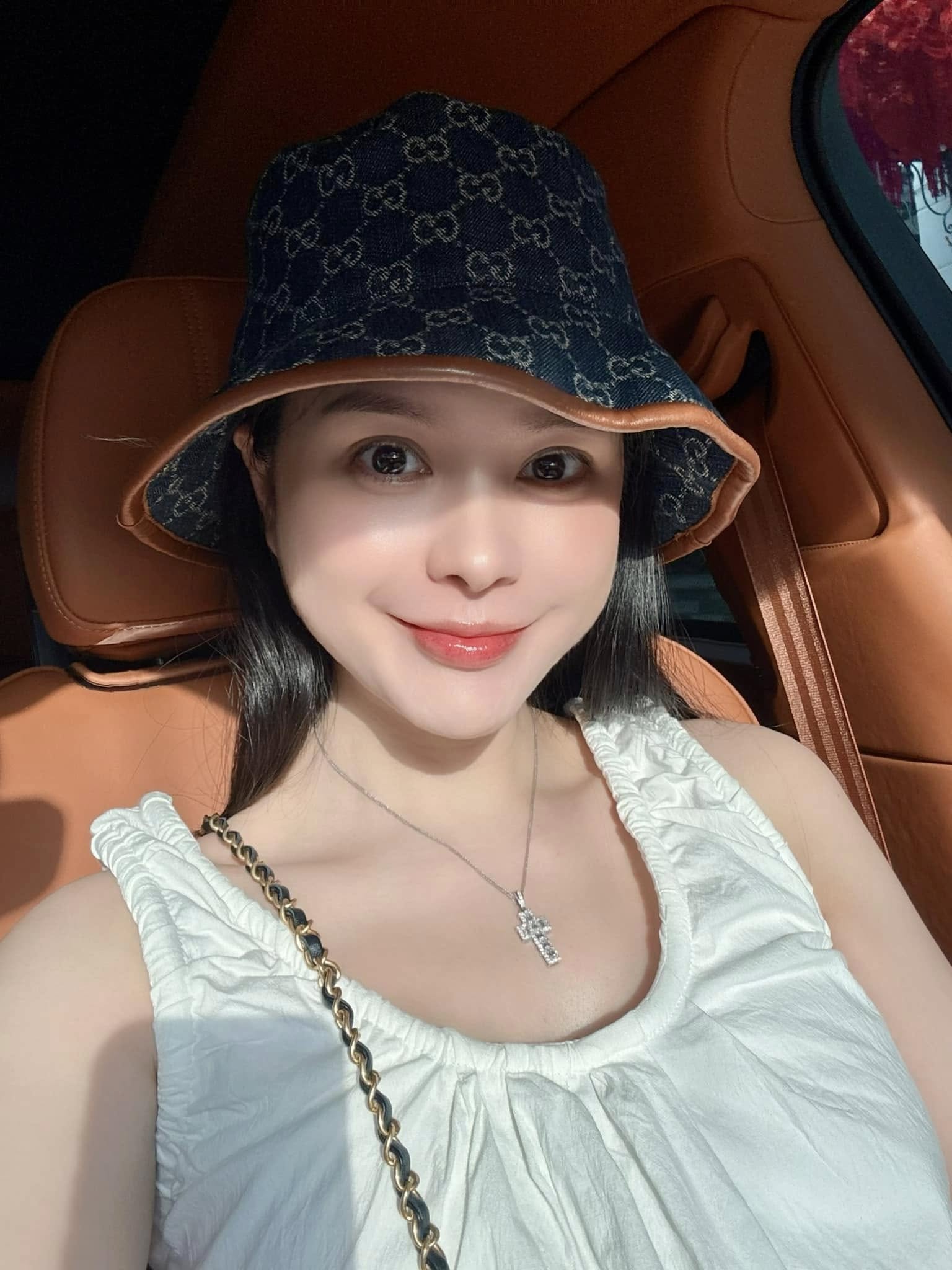 Đoàn Di Băng từng vướng phải nhiều ồn ào vì phát ngôn và hành động gây tranh cãi