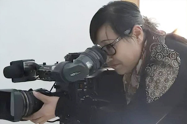 Triệu Vy lên tiếng về tin đồn qua đời vì ung thư- Ảnh 2. Đạo diễn Triệu Vy qua đời vì bệnh ung thư