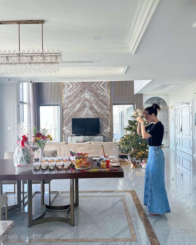 Căn penthouse sang trọng của Lona Kiều Loan