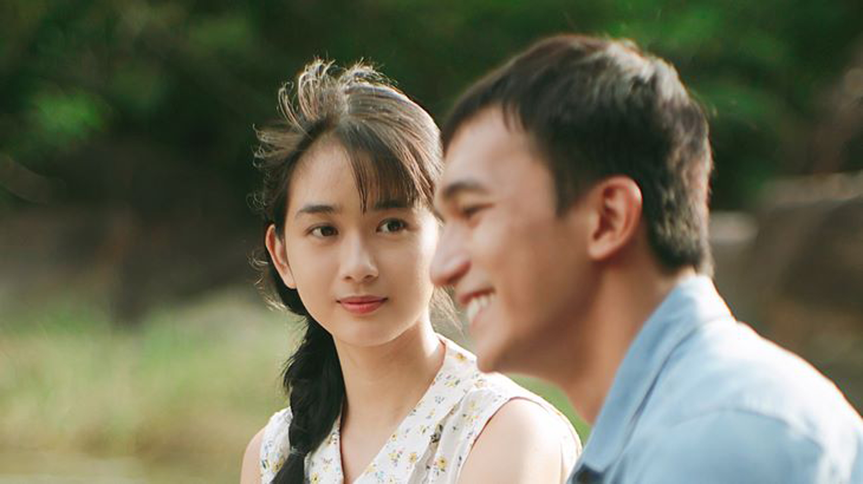 Ngọc Xuân hóa thân nữ sinh văn học