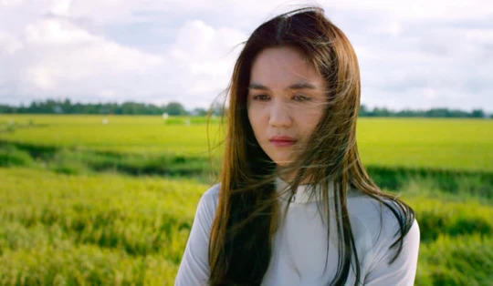 Ngọc Trinh tự tin với mặt mộc trong phim Ngọc Trinh để mặt mộc