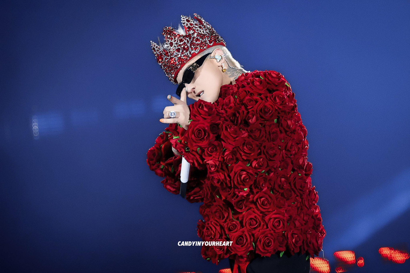 G-Dragon biểu diễn