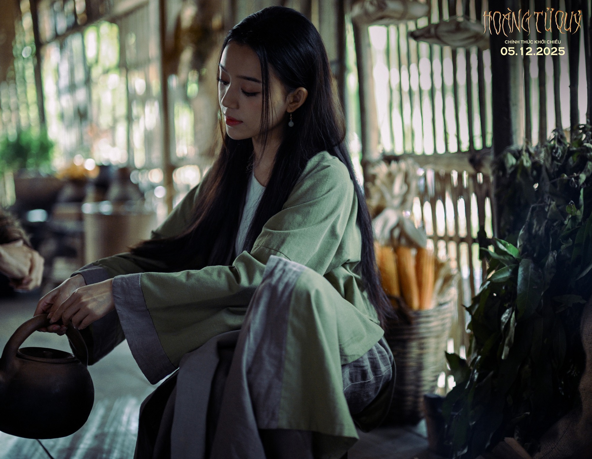 Khoảnh khắc ấn tượng của Hoàng Linh Chi Nhan sắc cổ trang của Hoàng Linh Chi