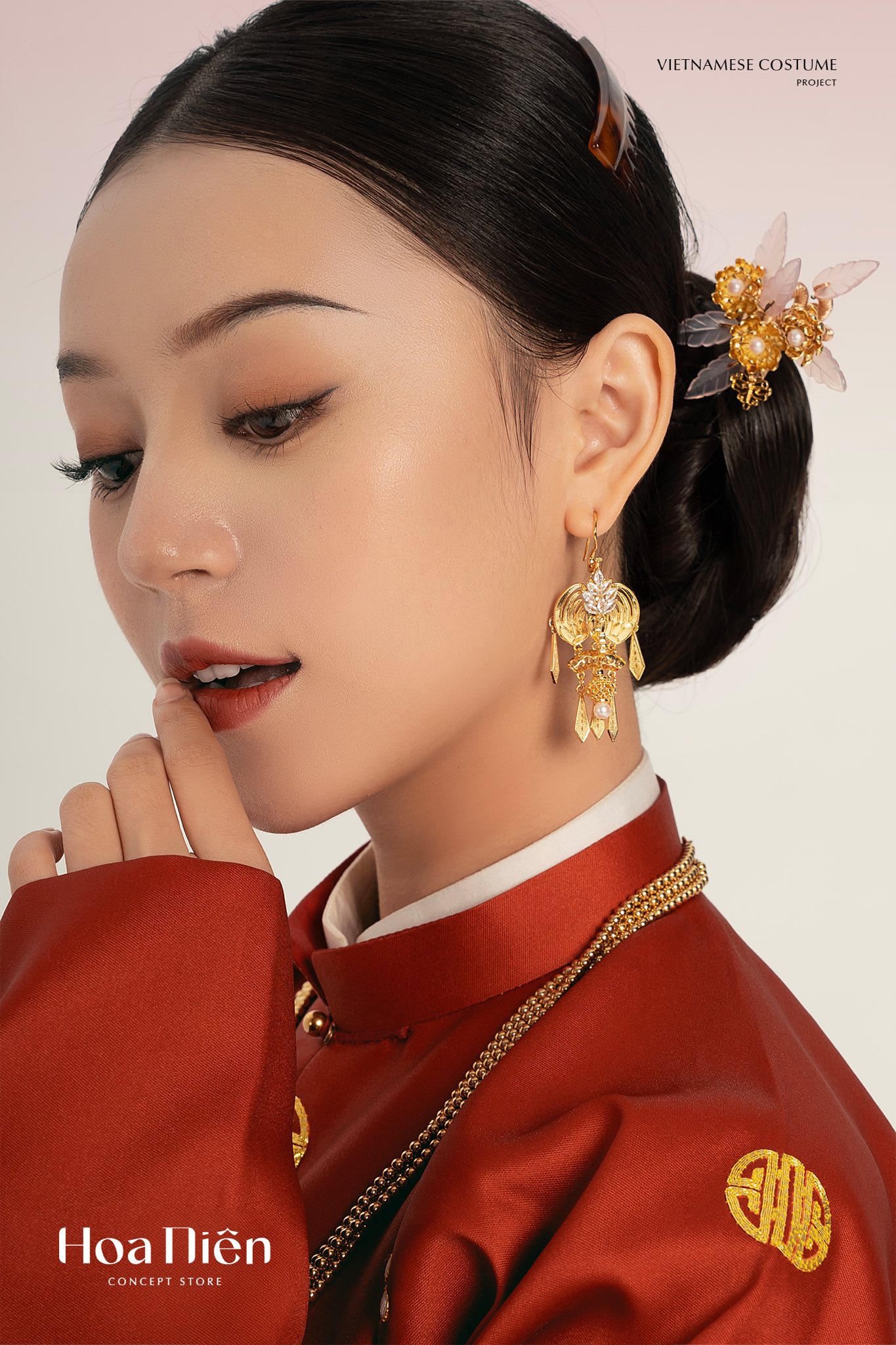 Hoàng Linh Chi với thần thái lạnh lùng nhưng quyến rũ Diễn viên trẻ đầy hứa hẹn trong dòng phim cổ trang