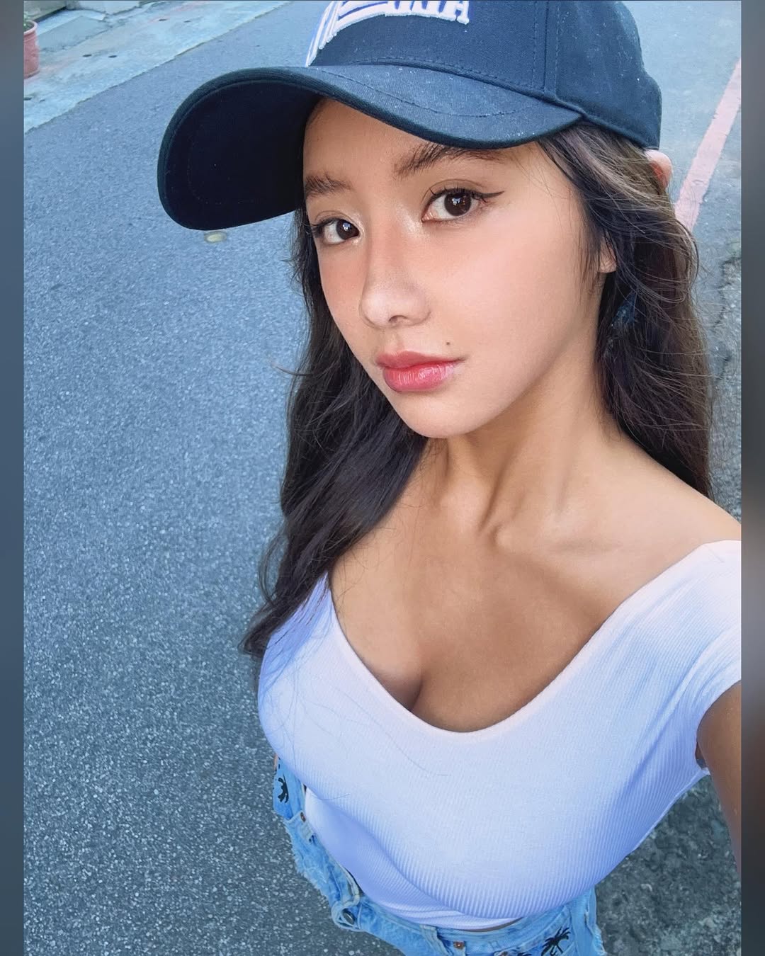 Nhan sắc xinh đẹp của vợ nam ca sĩ