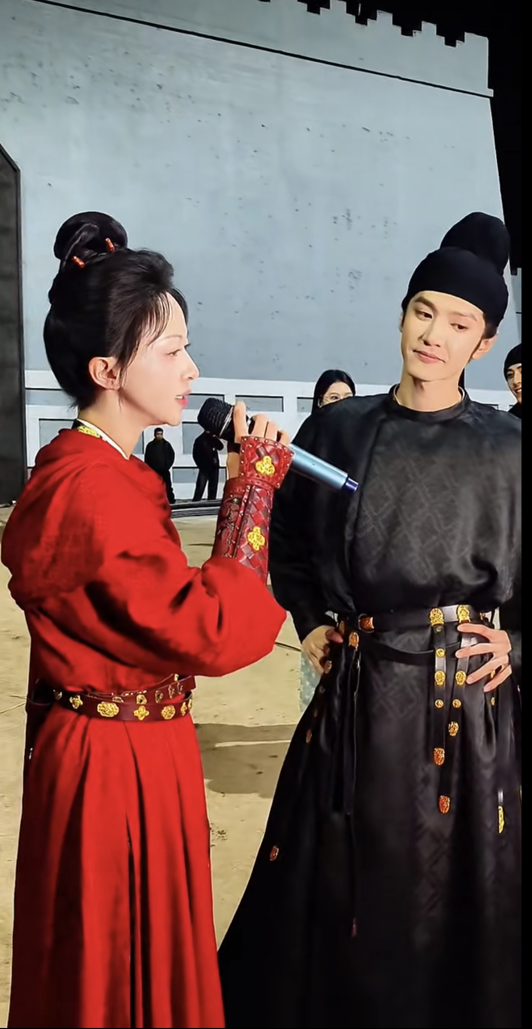 Hình ảnh phờ phạc của Ngô Cẩn Ngôn trên phim trường