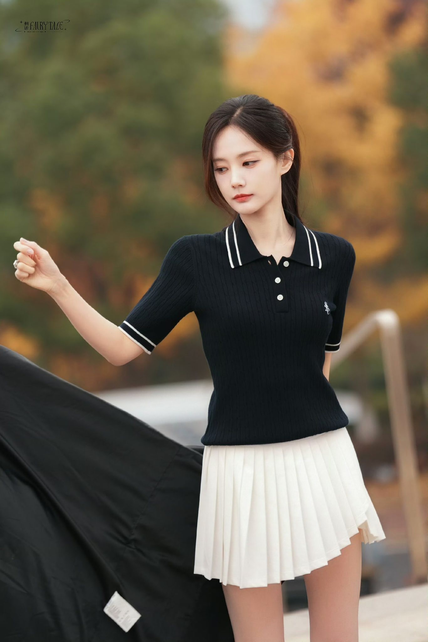 Thần thái dịu dàng và phóng khoáng của Lý Nhất Đồng