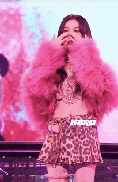 Ngu Thư Hân khóc Mỹ nhân khóc giả tạo